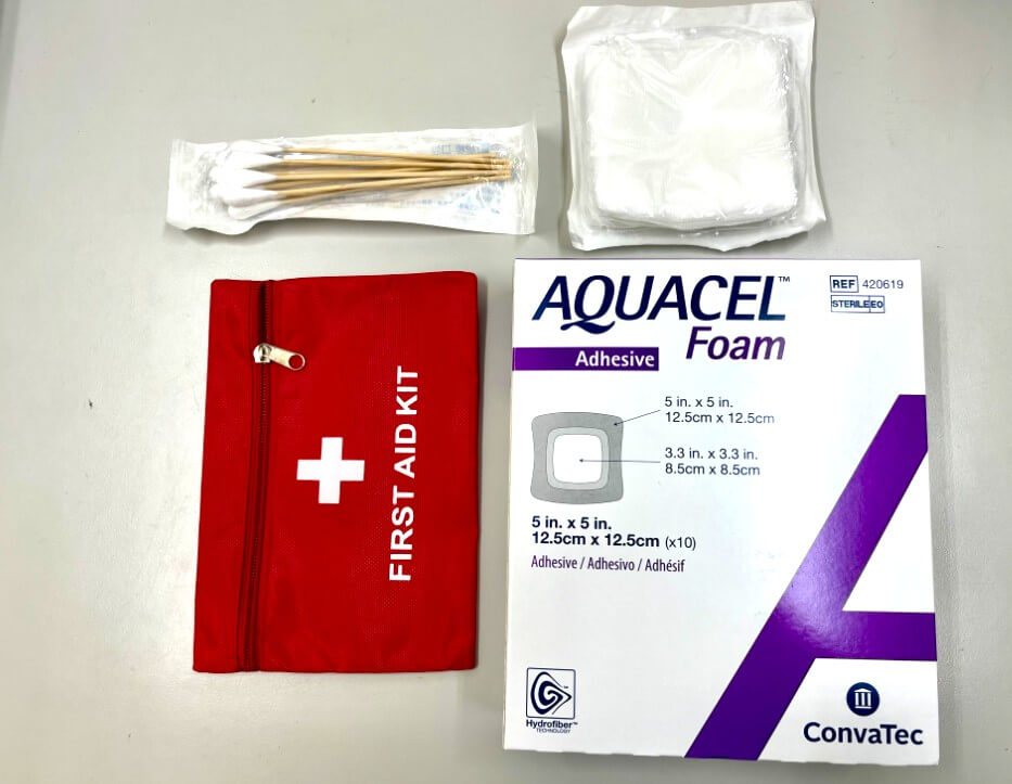 Aquacel Foam康威愛康膚泡棉敷料(可黏)12.5x12.5